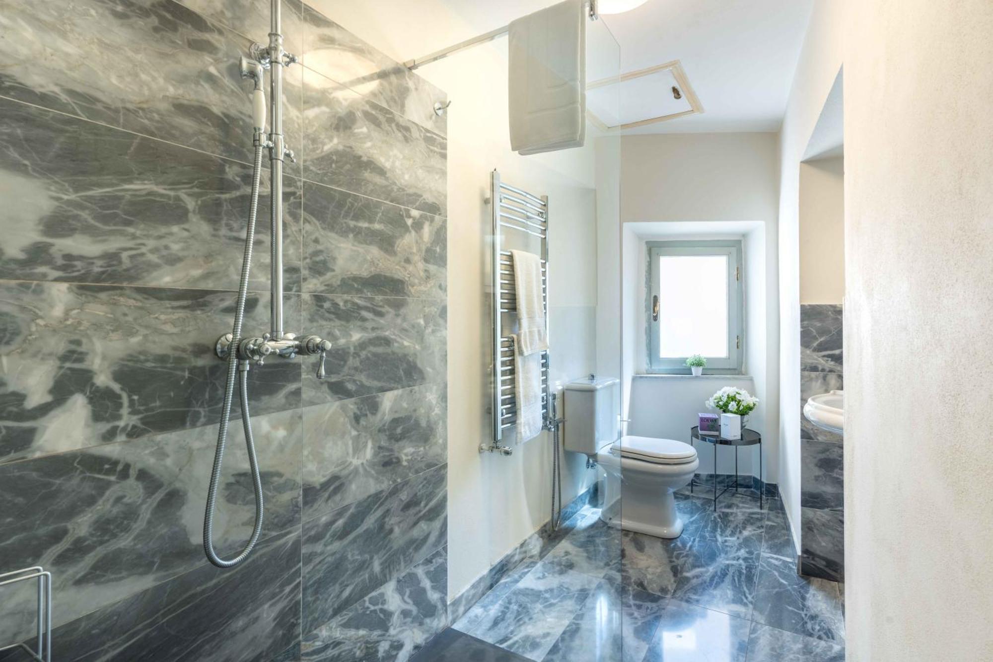 Luxury Apartment Angelio Barga Exterior photo